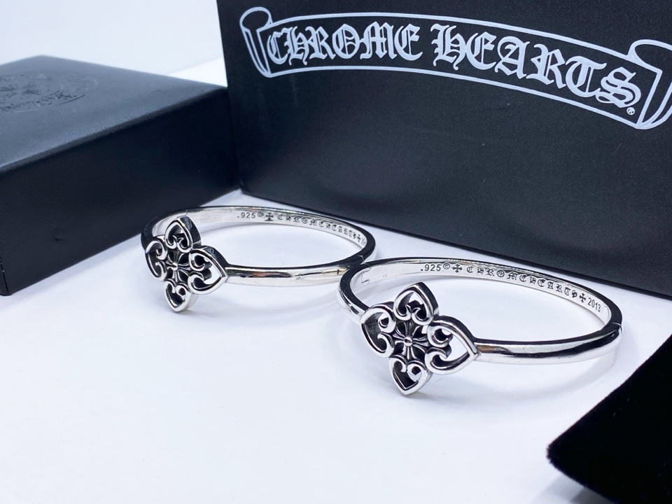 【2026】【Chrome Hearts】  男性と女性のためのクロエハートファッションパーソナリティリング-BRAND OFF