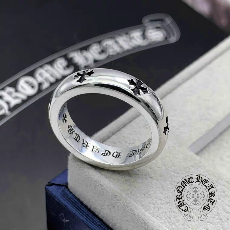 【Chrome Hearts】 男性と女性のためのクロエハートファッションパーソナリティリング-BRAND OFF