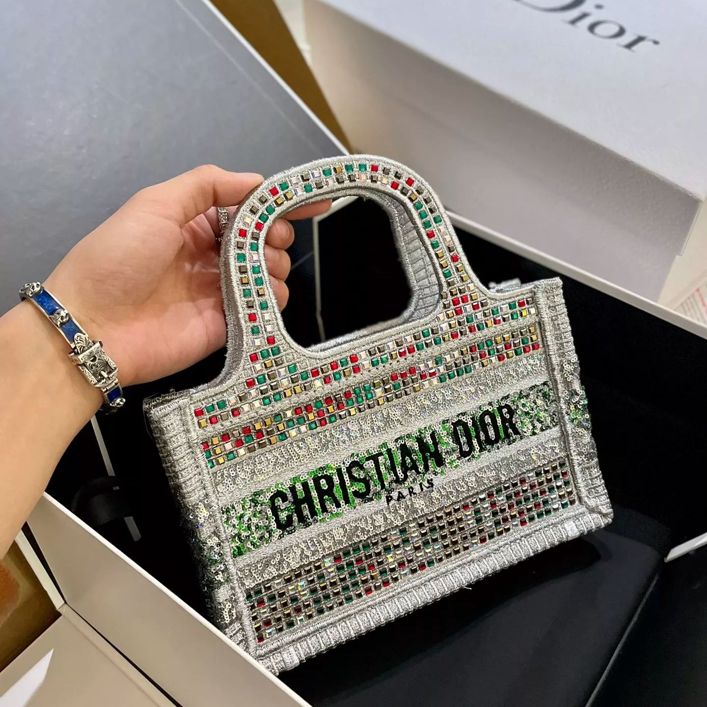 日本未入荷 DIORプレミアムジュエルモザイクBOOK TOTE-BRAND OFF