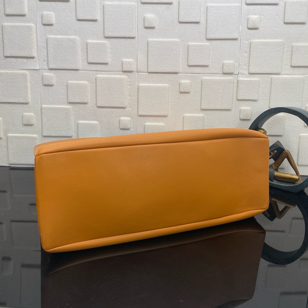 人気！【LOUIS VUITTON】ルイ・ヴィトン 2025新製品ハンドバッグ M24457-BRAND OFF