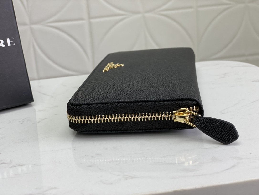 PRADA（プラダ） 財布19x12cm-BRAND OFF