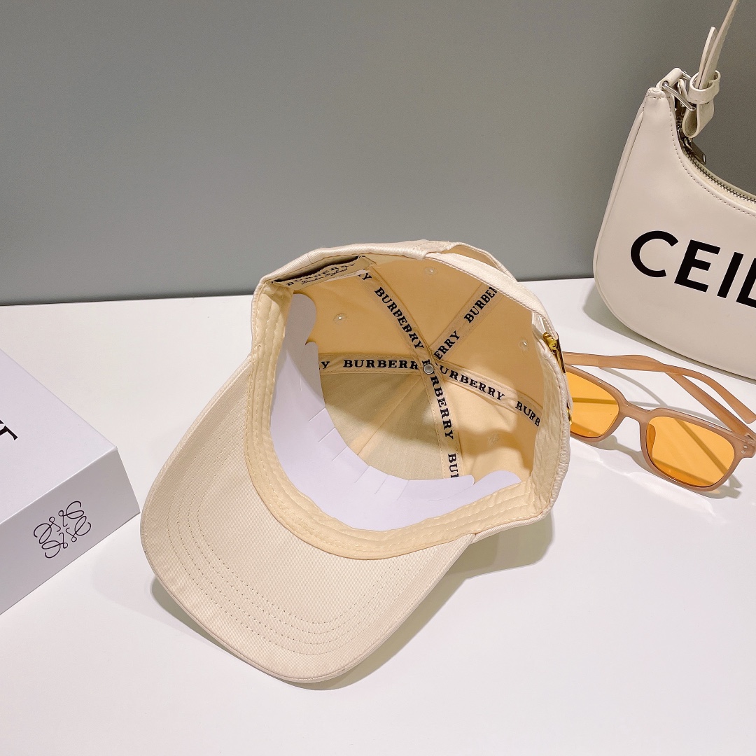 【2026】【BURBERRY  バーバリー】【数量限定】 野球帽 / ハット 241011-BRAND OFF