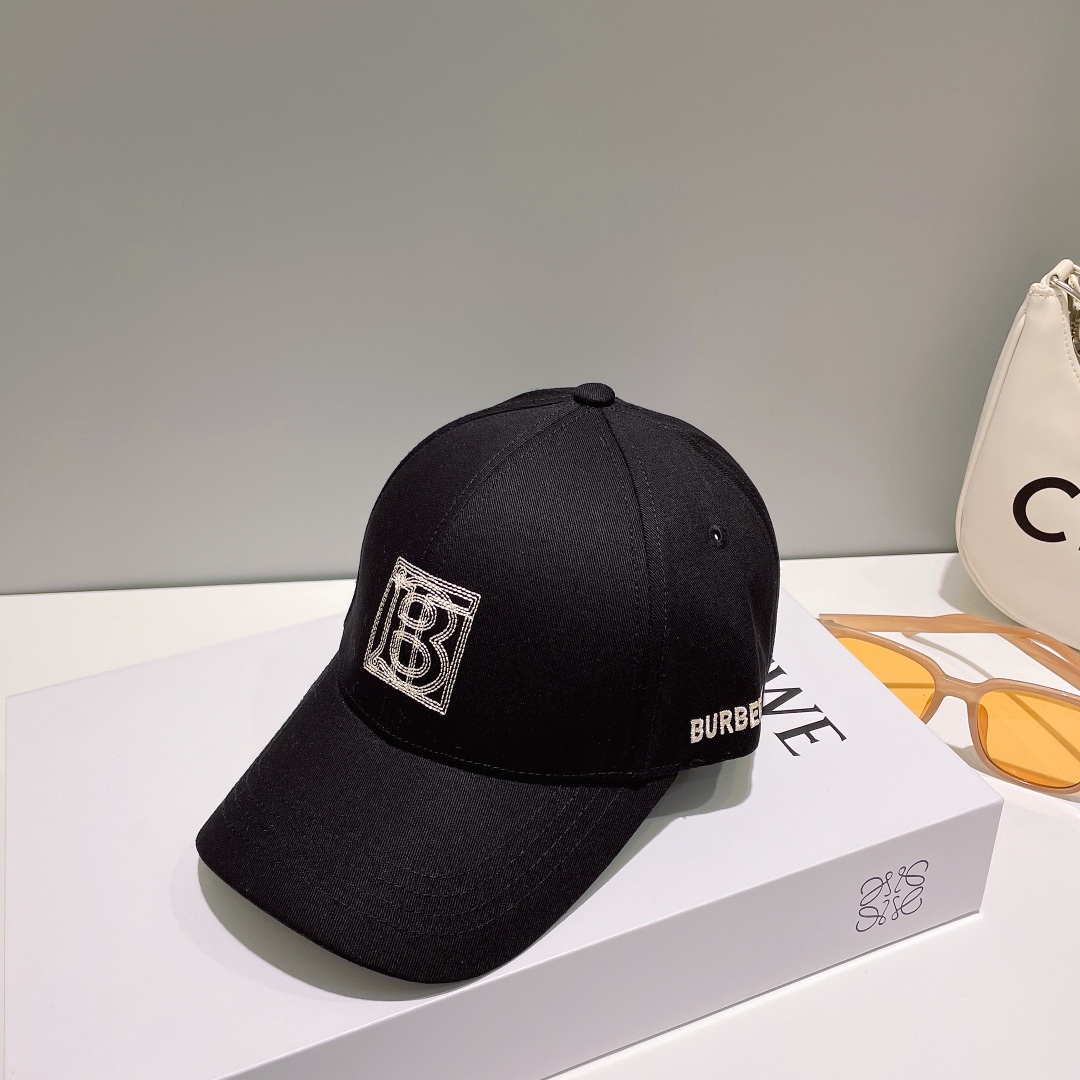 【2026】【BURBERRY  バーバリー】【数量限定】 野球帽 / ハット 241011-BRAND OFF