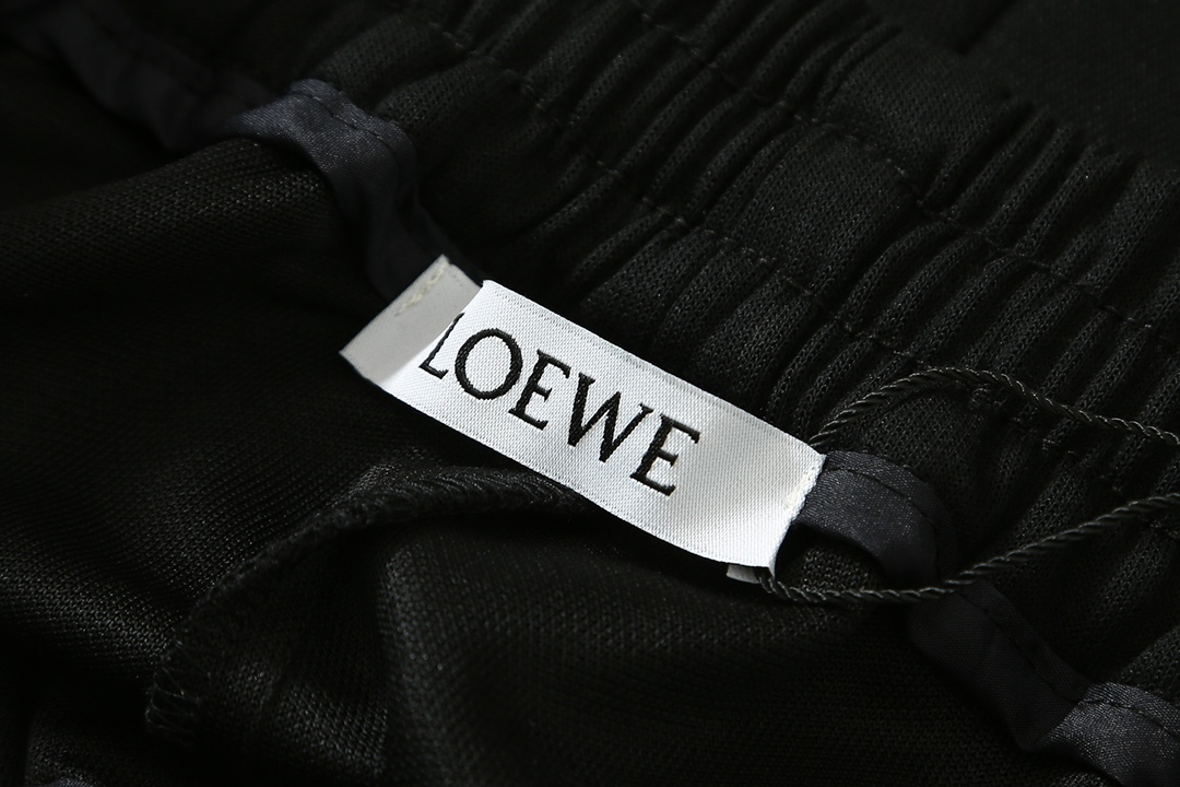 【 LOEWE 公式旗艦店】ロエベ    ショートパンツ  ご好評に付き再入荷！-BRAND OFF