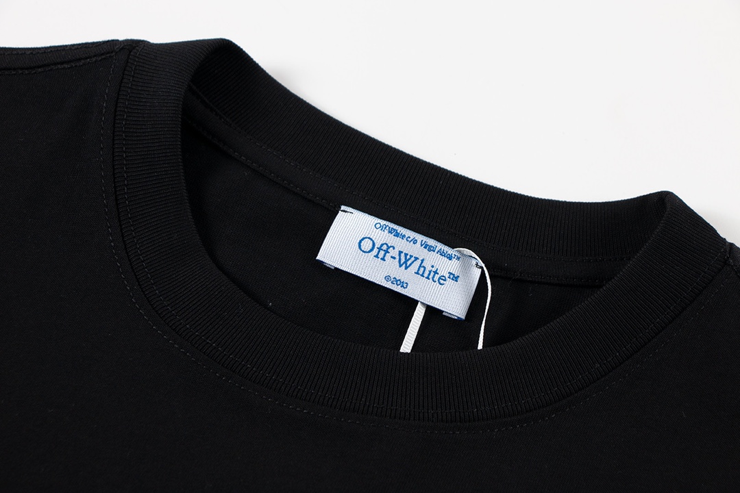 【OFF-WHITE 公式旗艦店】オフホワイト  Tシャツ ご好評に付き再入荷！24629-BRAND OFF