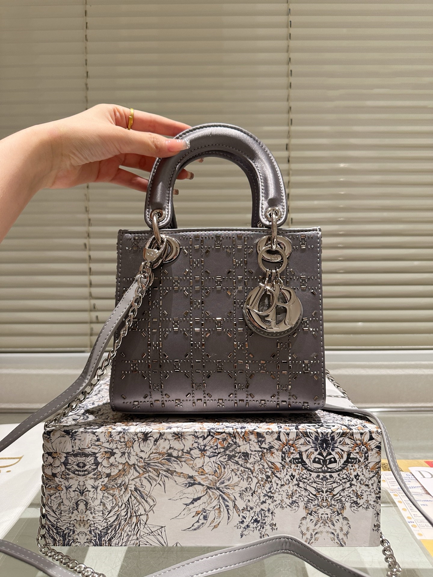 【DIOR公式旗艦店】ディオール Lady ハンドバッグ ショルダーバッグ-BRAND OFF