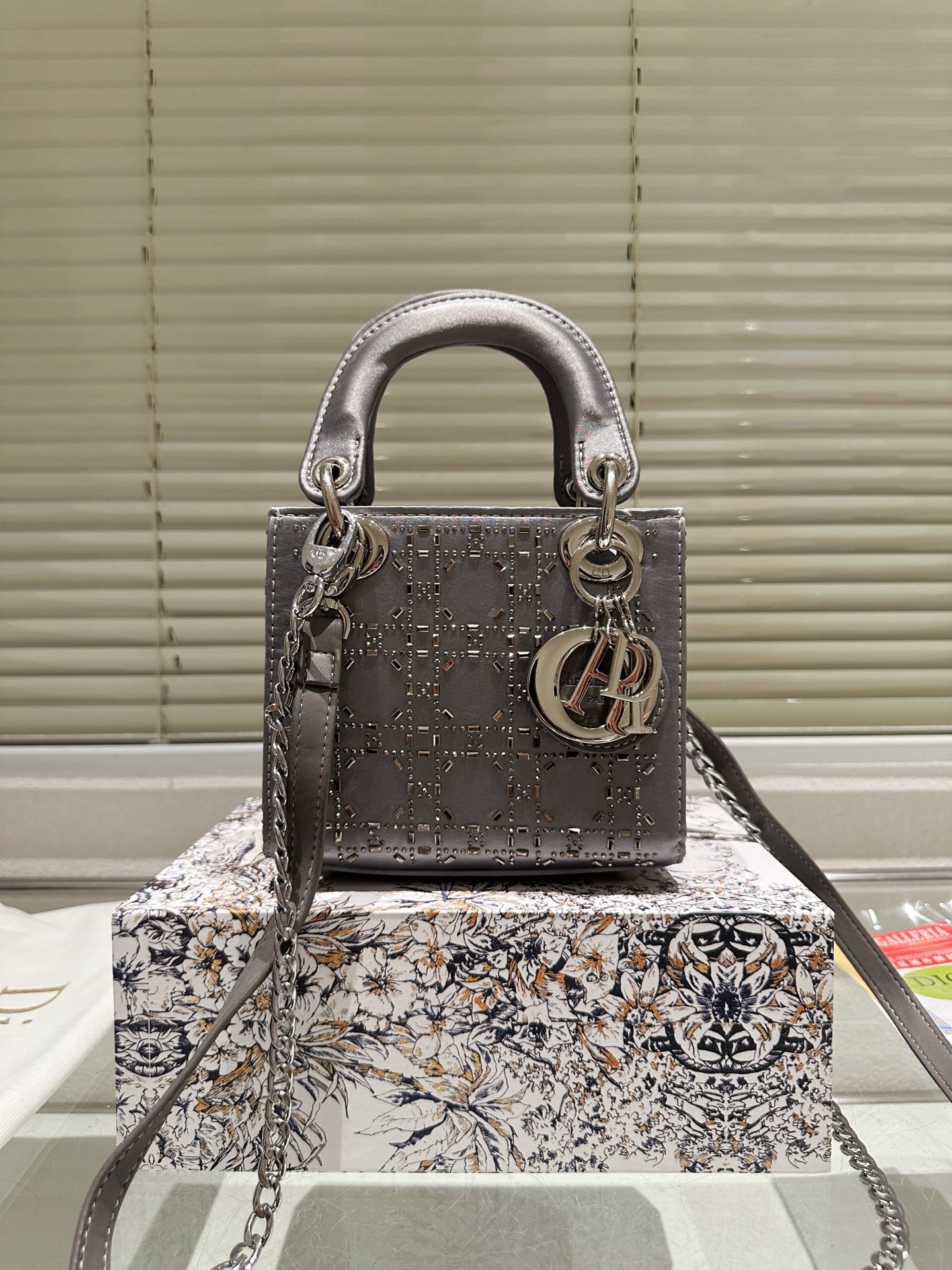 【DIOR公式旗艦店】ディオール Lady ハンドバッグ ショルダーバッグ-BRAND OFF