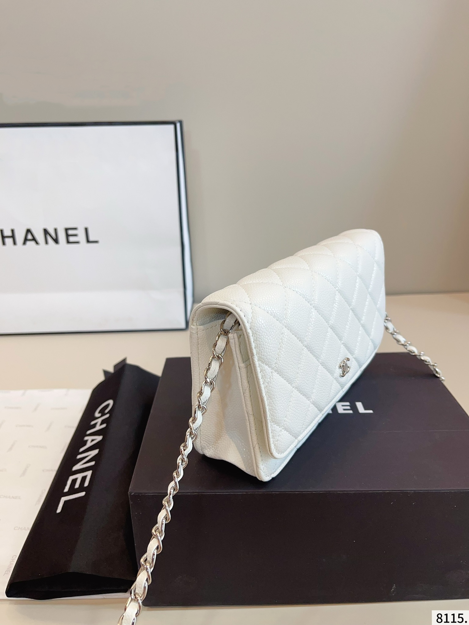 【CHANEL公式旗艦店】シャネル WOC ショルダーバッグ シルバー金具-BRAND OFF