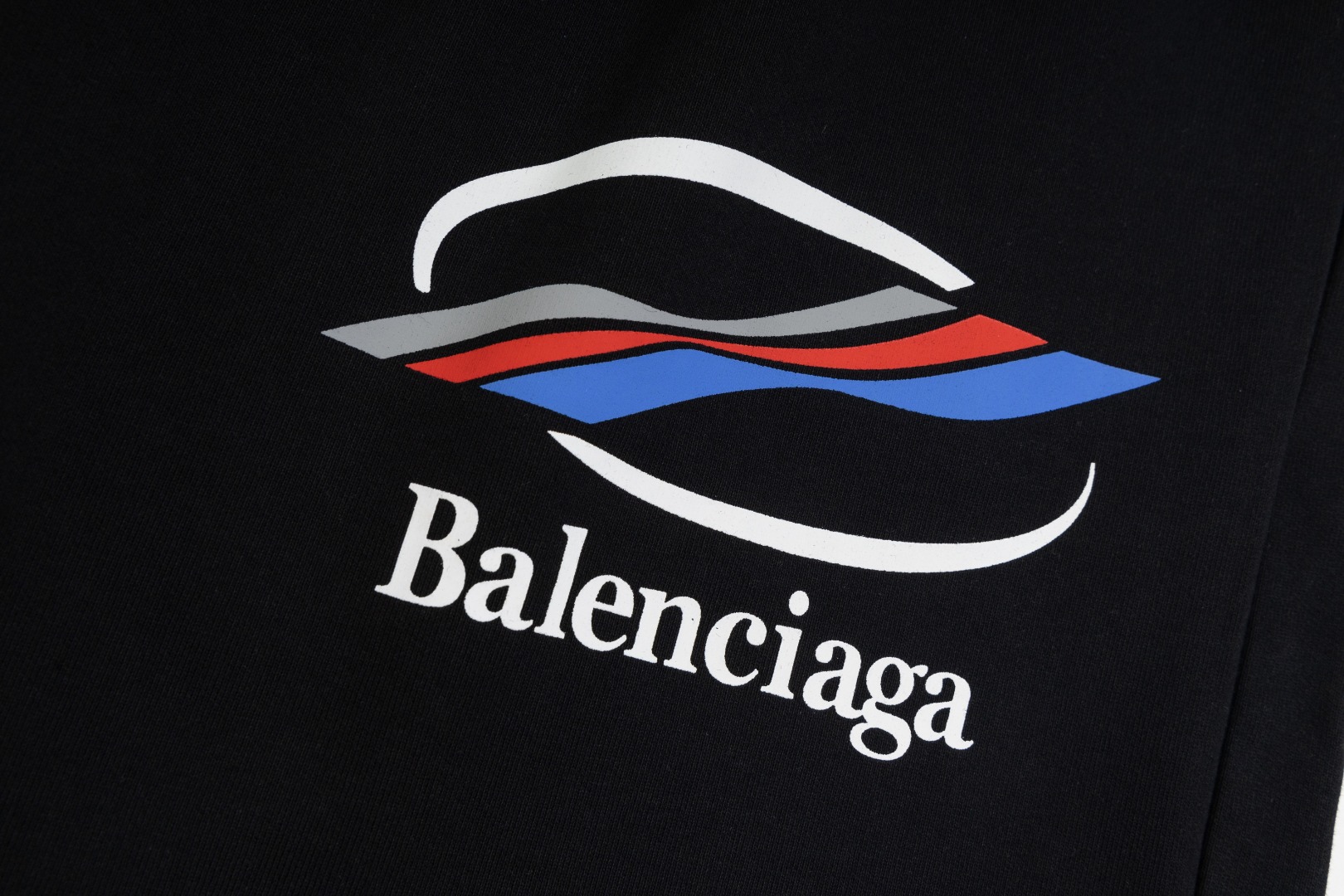 【BALENCIAGA  公式旗艦店】バレンシアガ   ショートパンツ  ご好評に付き再入荷！-BRAND OFF