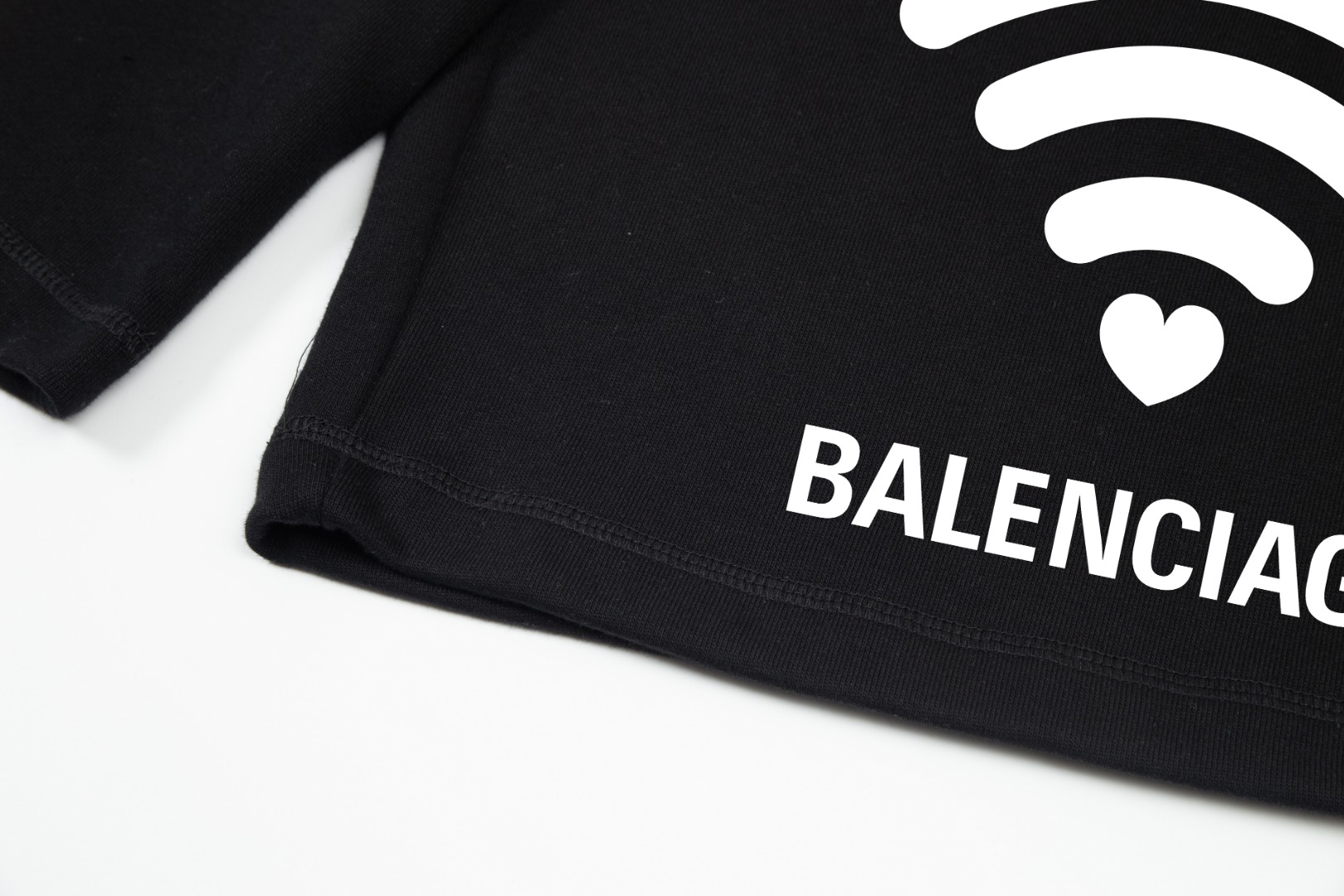 【BALENCIAGA  公式旗艦店】バレンシアガ  ショートパンツ  ご好評に付き再入荷！24612-BRAND OFF