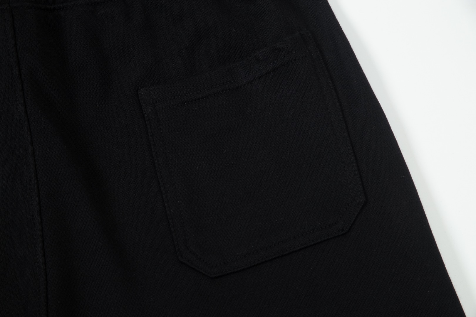 【BALENCIAGA  公式旗艦店】バレンシアガ  ショートパンツ  ご好評に付き再入荷 24612-BRAND OFF