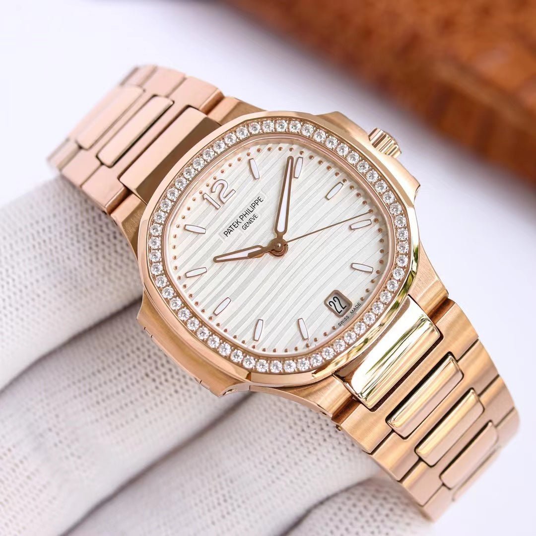 PATEK PHILIPPE パテックフィリップ ノーチラス 7118/1200R-010-BRAND OFF