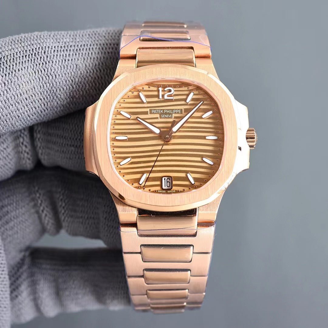 パテックフィリップ ノーチラス PATEK PHILIPPE NAUTILUS 7118/1R-001-BRAND OFF