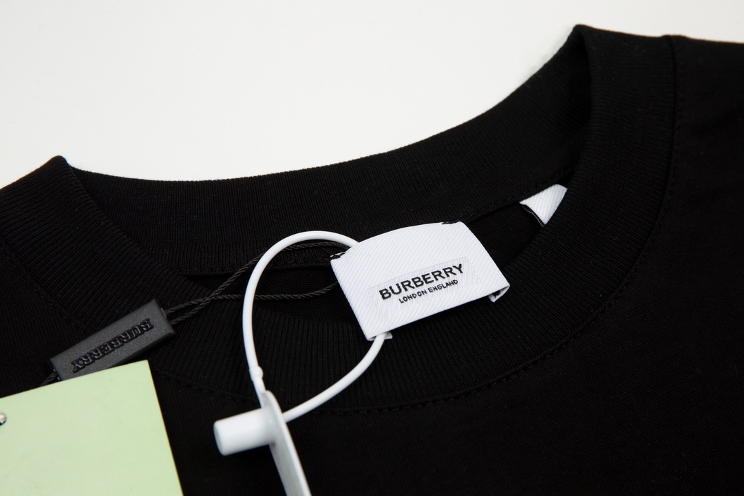 【2026】【BURBERRY  公式旗艦店】バーバリー     Tシャツ ご好評に付き再入荷！-BRAND OFF