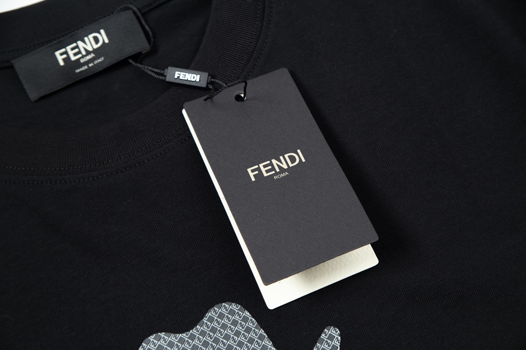【2026】【FENDI 公式旗艦店】フェンディ  Tシャツ ご好評に付き再入荷！-BRAND OFF