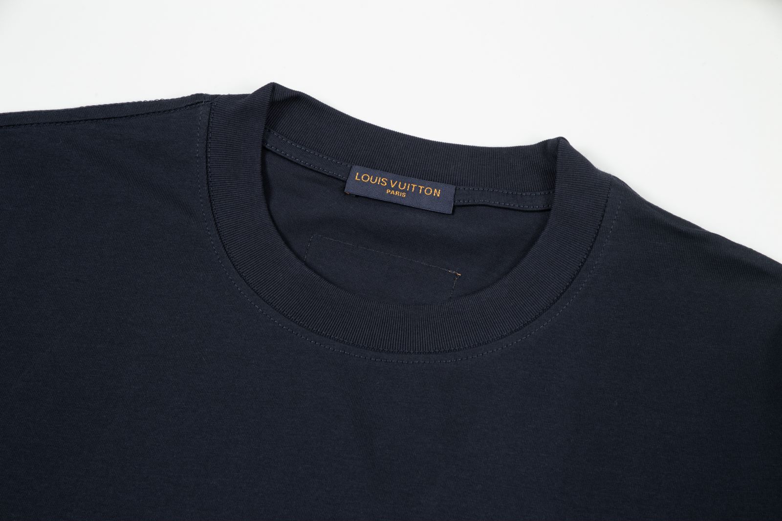 【2026】【LOUIS VUITTON 公式旗艦店】ルイヴィトン  Tシャツ   ご好評に付き再入荷！-BRAND OFF