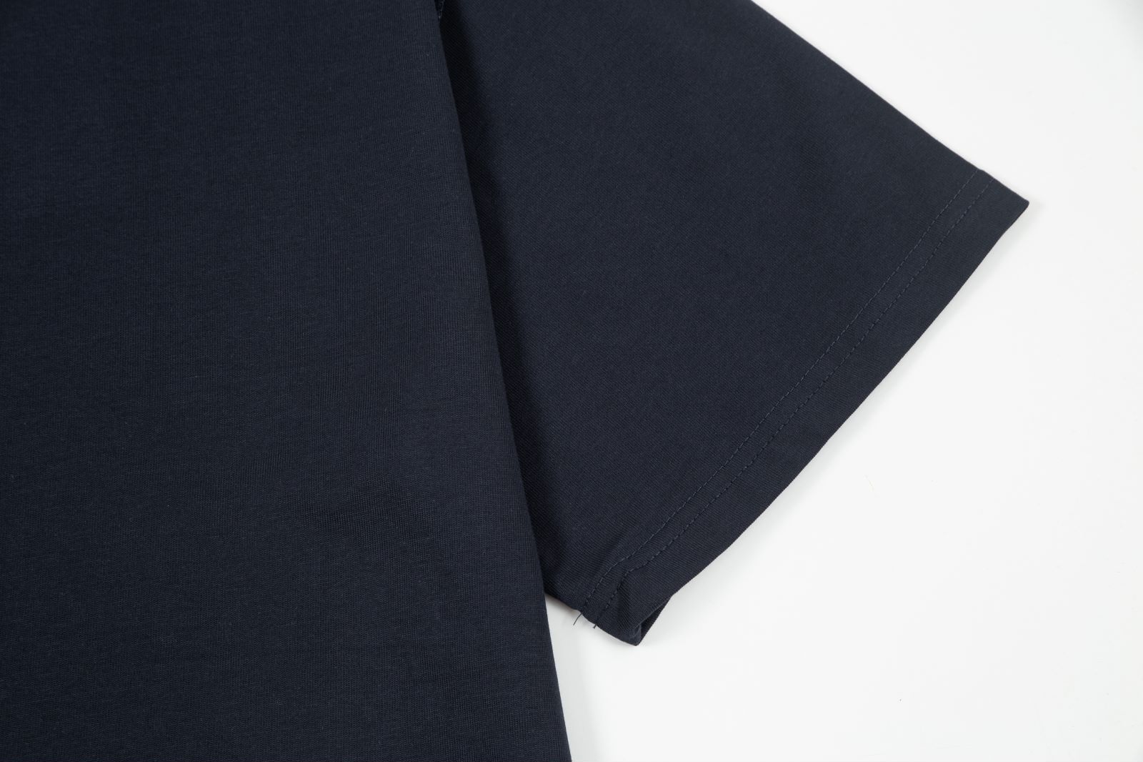 【2026】【LOUIS VUITTON 公式旗艦店】ルイヴィトン  Tシャツ   ご好評に付き再入荷！-BRAND OFF