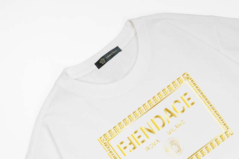 【2026】【VERSACE  公式旗艦店】ヴェルサーチ Tシャツご好評に付き再入荷 24628-BRAND OFF