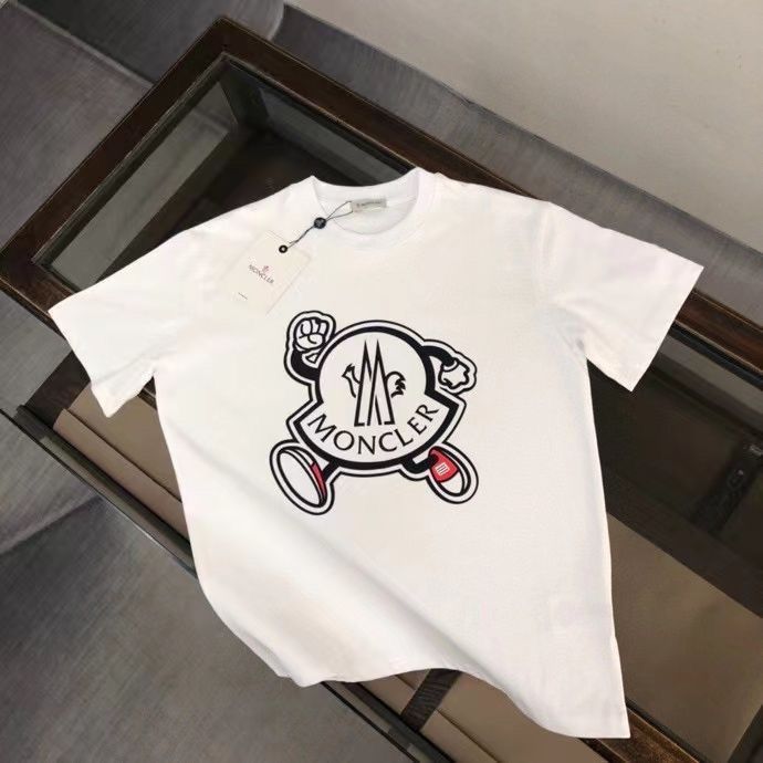 【Moncler 】（モンクレール）男女兼用、ご好評に付き再入荷！