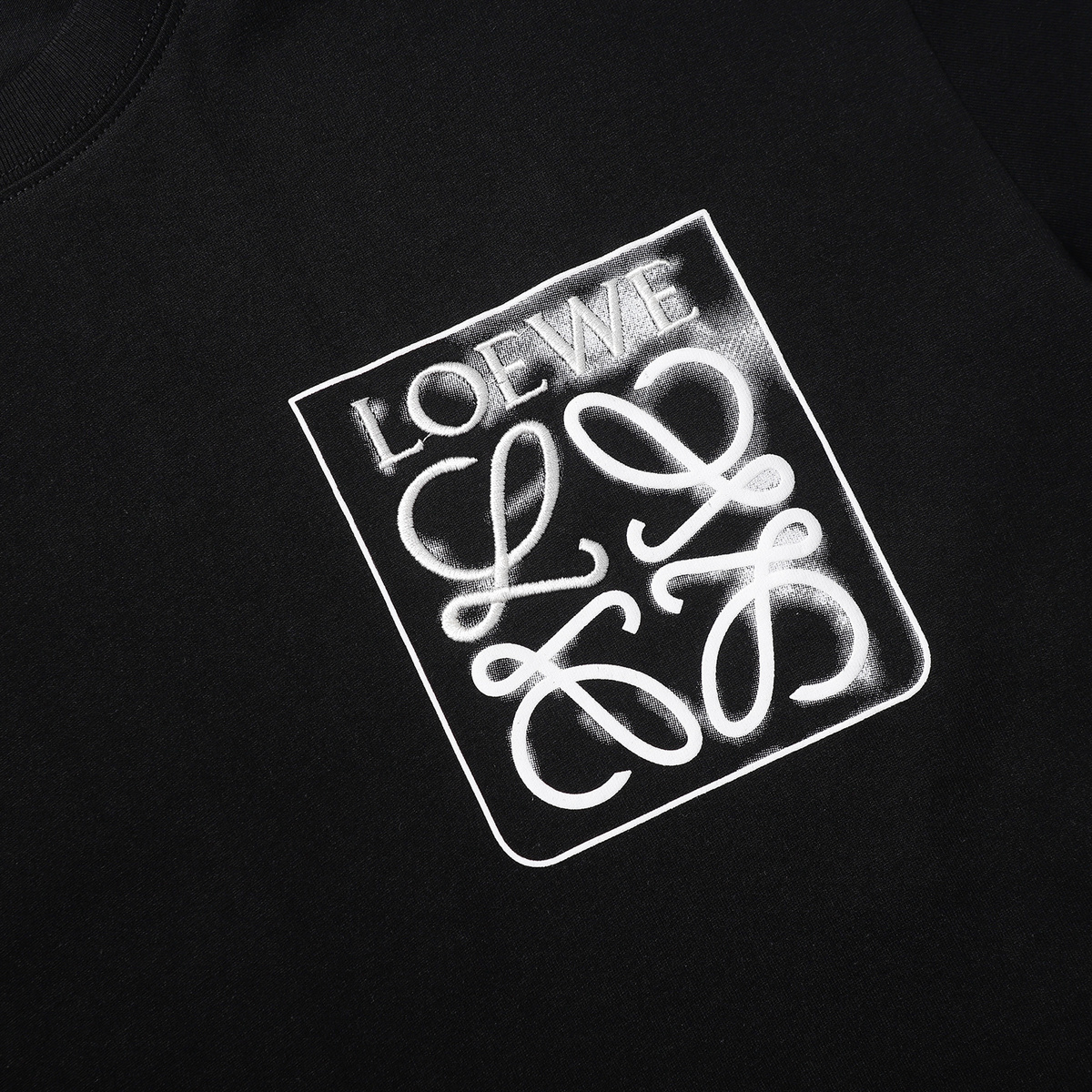 【LOEWE 公式旗艦店】（ロエベ）Tシャツ、ご好評に付き再入荷！