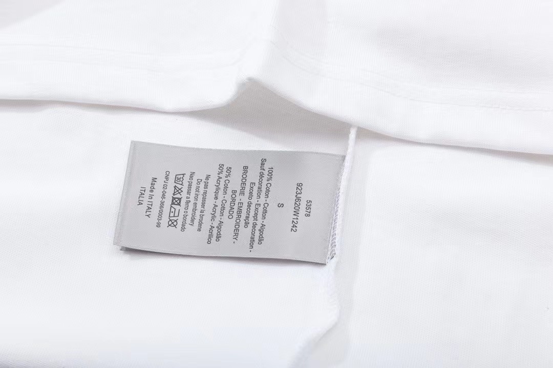 【 DIOR 公式旗艦店】ディオール Tシャツ ご好評に付き再入荷！