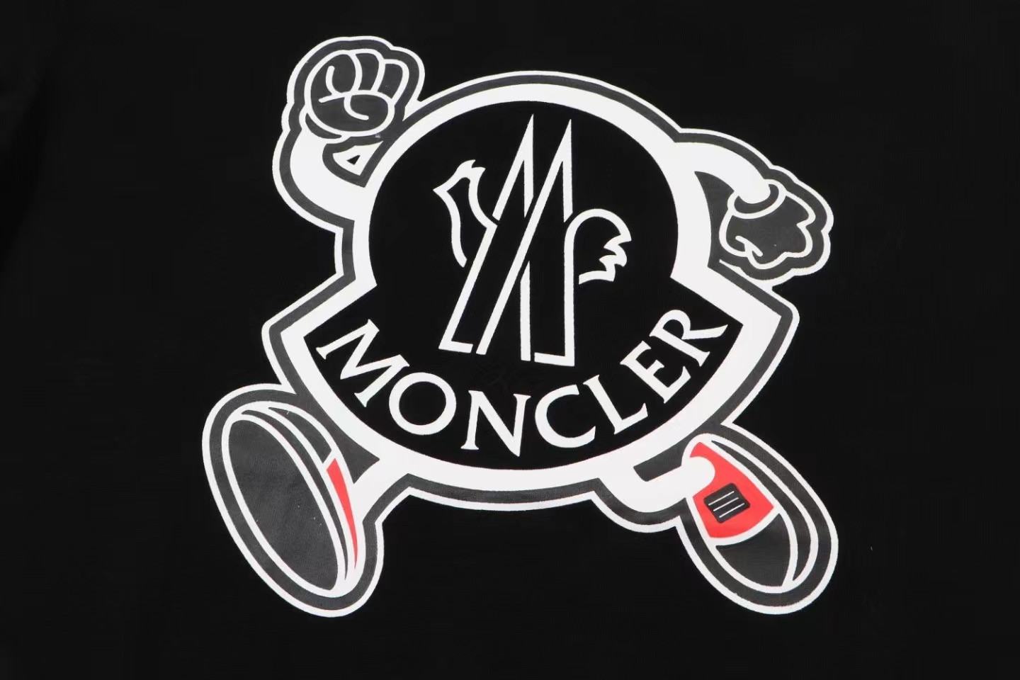 【Moncler 】（モンクレール）男女兼用、ご好評に付き再入荷！