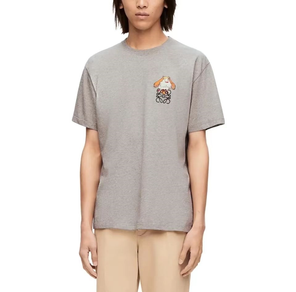 【LOEWE 公式旗艦店】（ロエベ）2024春夏新作ハウルの動く城柄丸首半袖Tシャツ 男女兼用