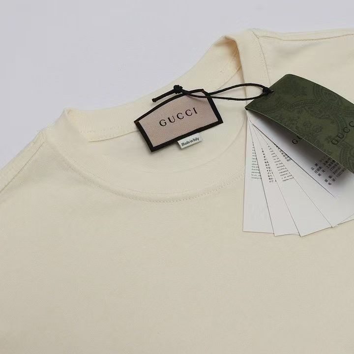 【Gucci 】（グッチ）Tシャツ 男女兼用、ご好評に付き再入荷！