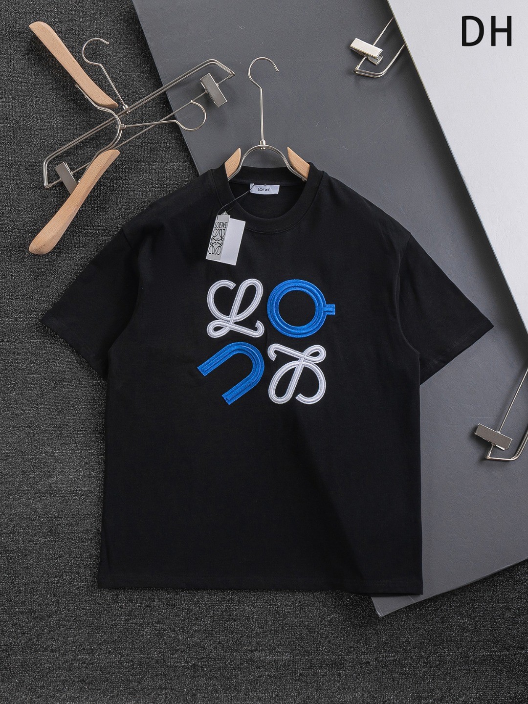 【LOEWE 公式旗艦店】（ロエベ）Tシャツ、ご好評に付き再入荷！