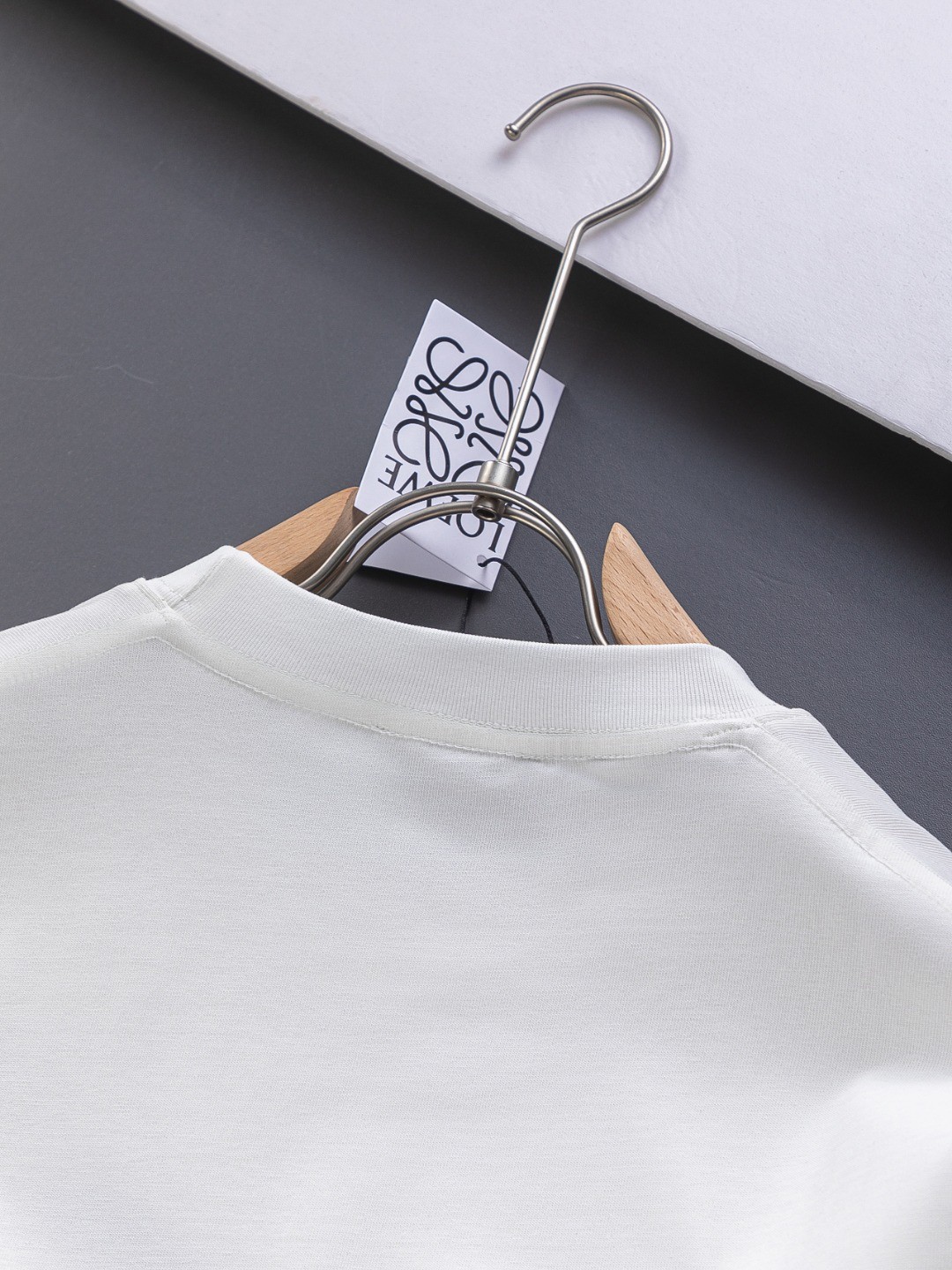 【LOEWE 公式旗艦店】（ロエベ）Tシャツ、ご好評に付き再入荷！