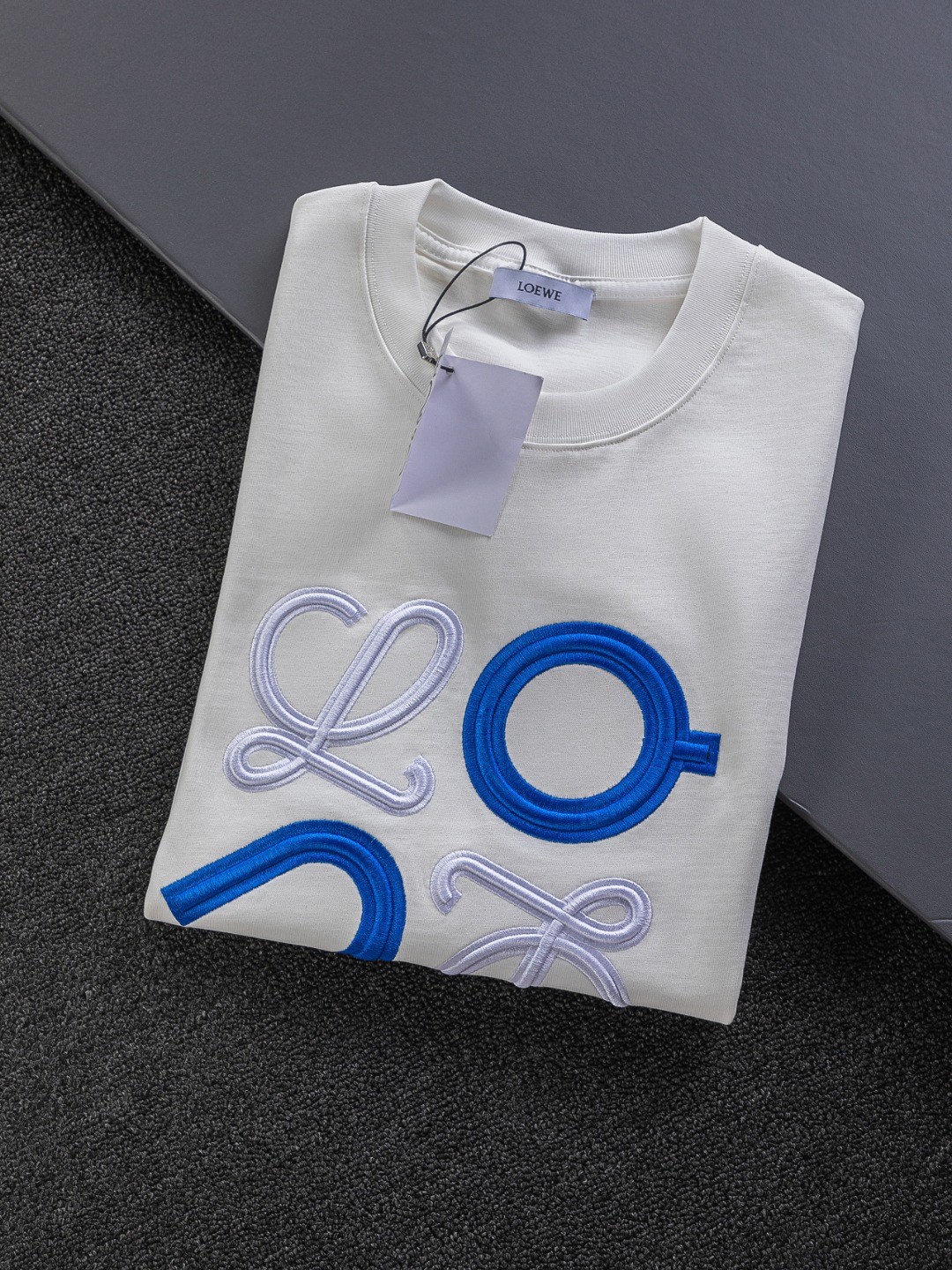 【LOEWE 公式旗艦店】（ロエベ）Tシャツ、ご好評に付き再入荷！