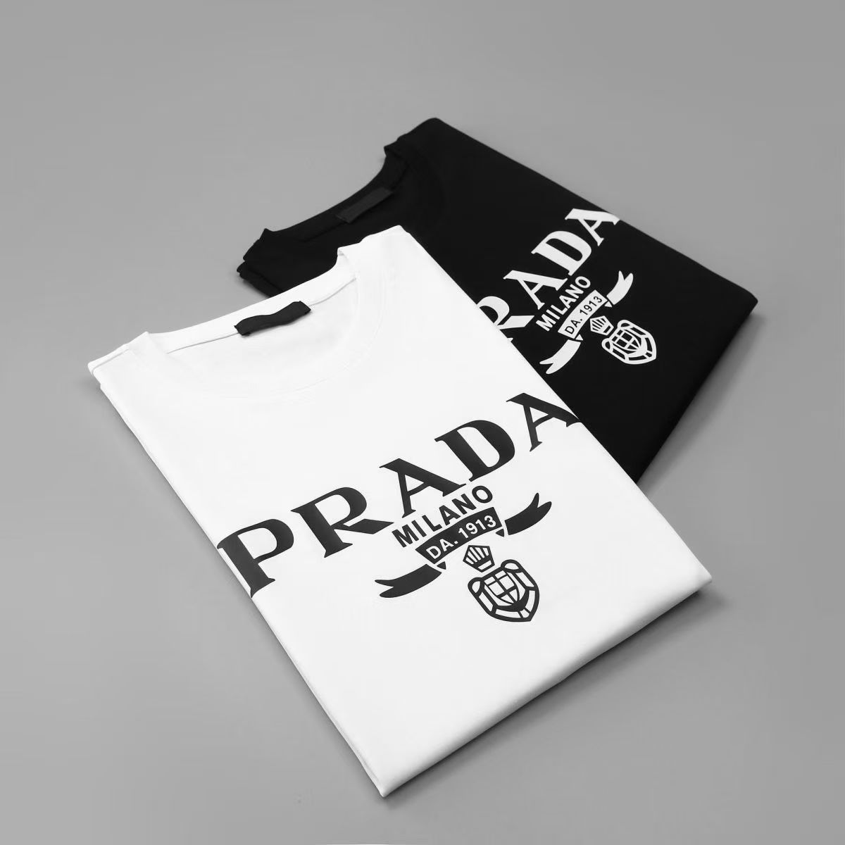 【PRADA旗艦店】プラダ 半袖Tシャツ 男女兼用 ご好評に付き再入荷！