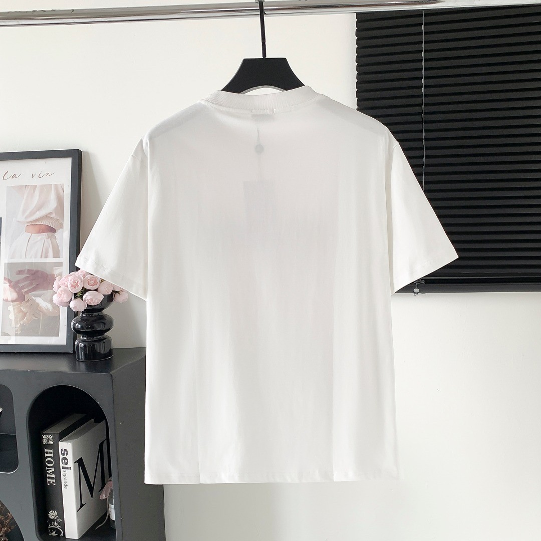 【Moncler 】（モンクレール）半袖Tシャツ 男女兼用、ご好評に付き再入荷！