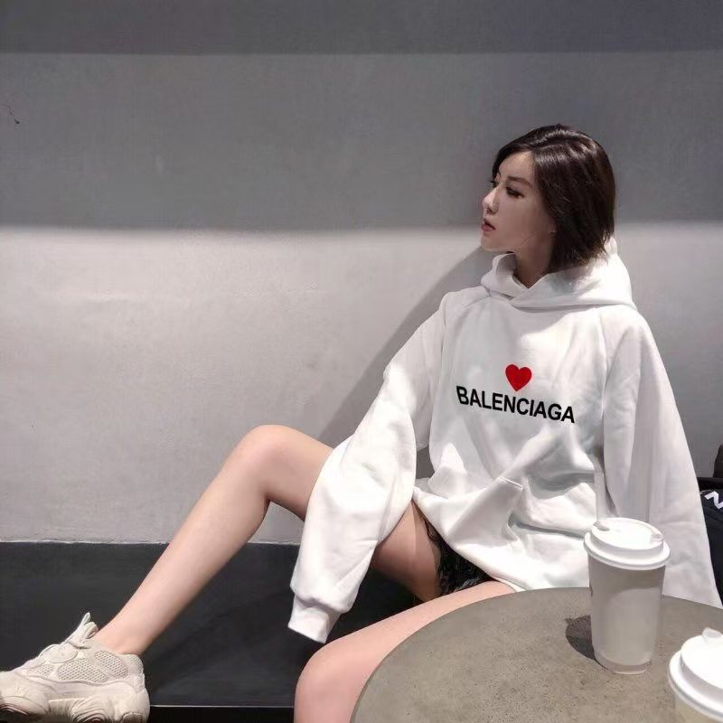 【BALENCIAGA】バレンシアガ パーカー 男女兼用 ご好評に付き再入荷！