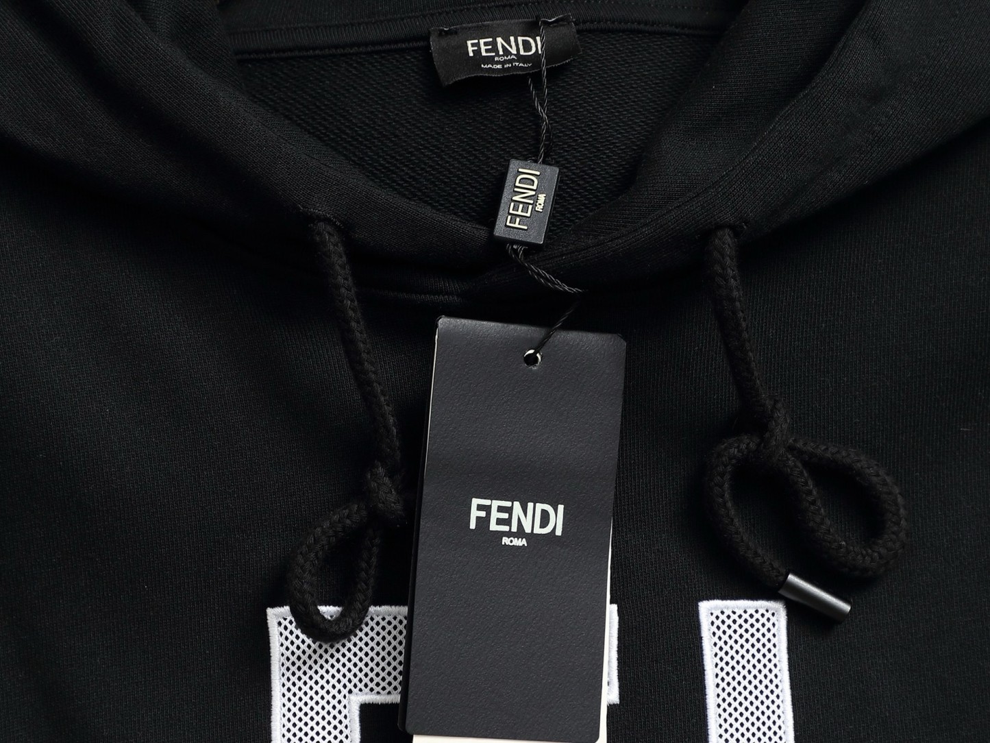 【FENDI旗艦店】フェンディ パーカー 男女兼用 ご好評に付き再入荷！