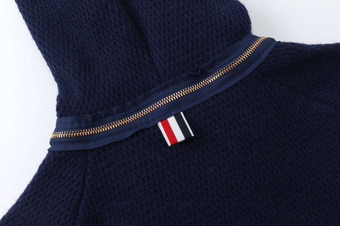 【THOM BROWNE旗艦店】 ジャケット ご好評に付き再入荷！