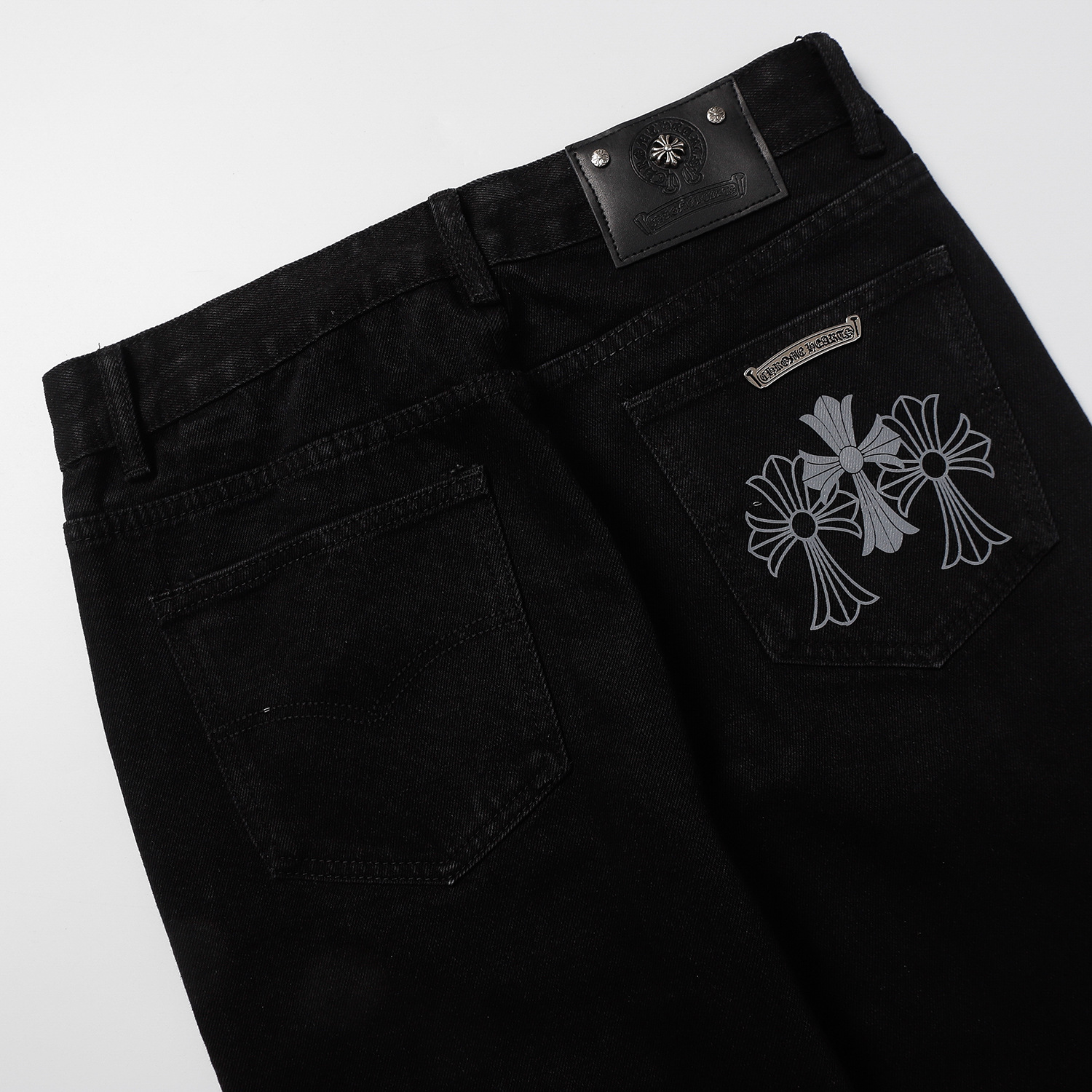 【CHROME HEARTS 公式旗艦店】クロムハーツ ジーパン、ご好評に付き再入荷！