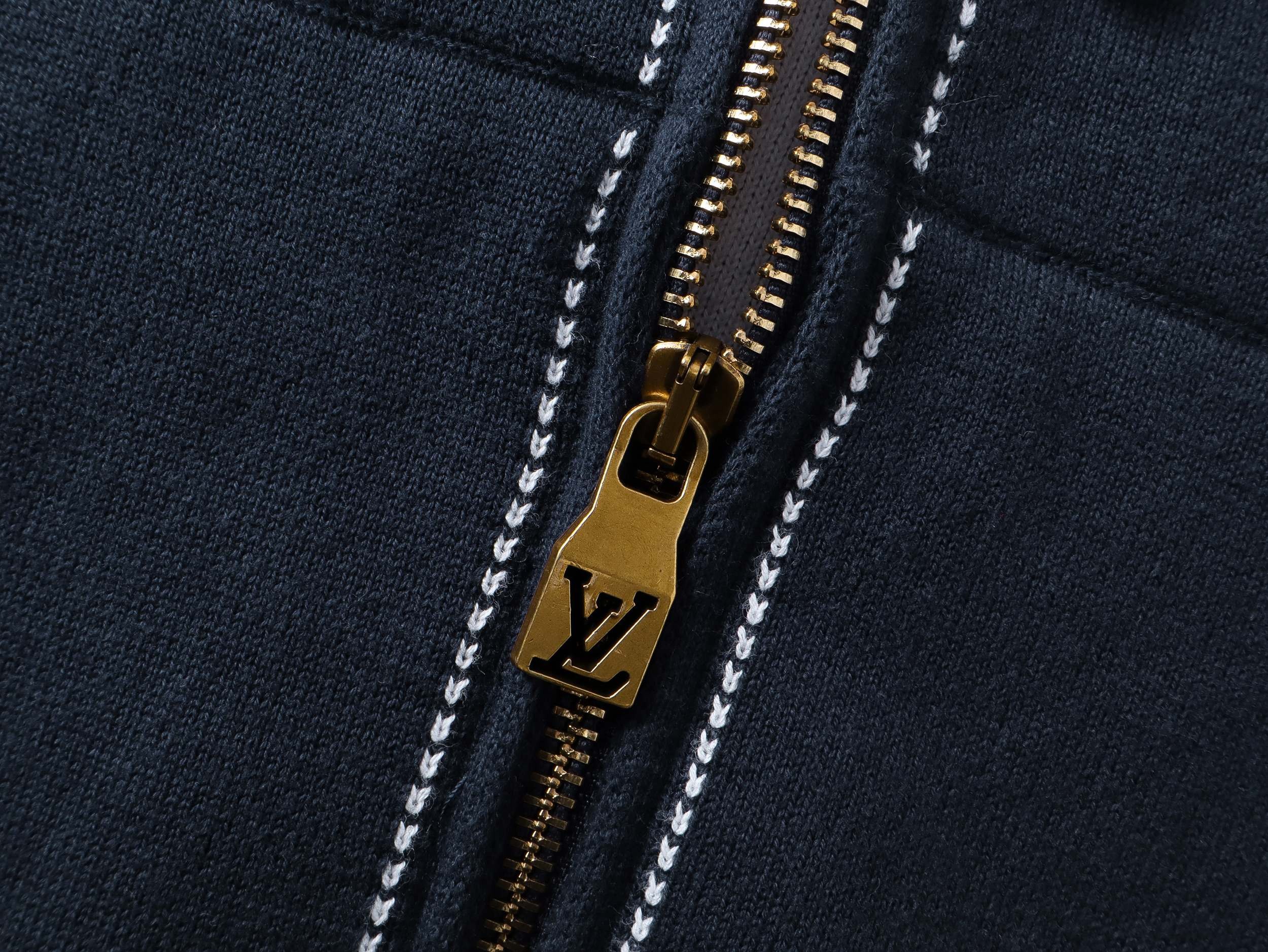 【LOUIS VUITTON旗艦店】ルイヴィトン パーカー ご好評に付き再入荷！