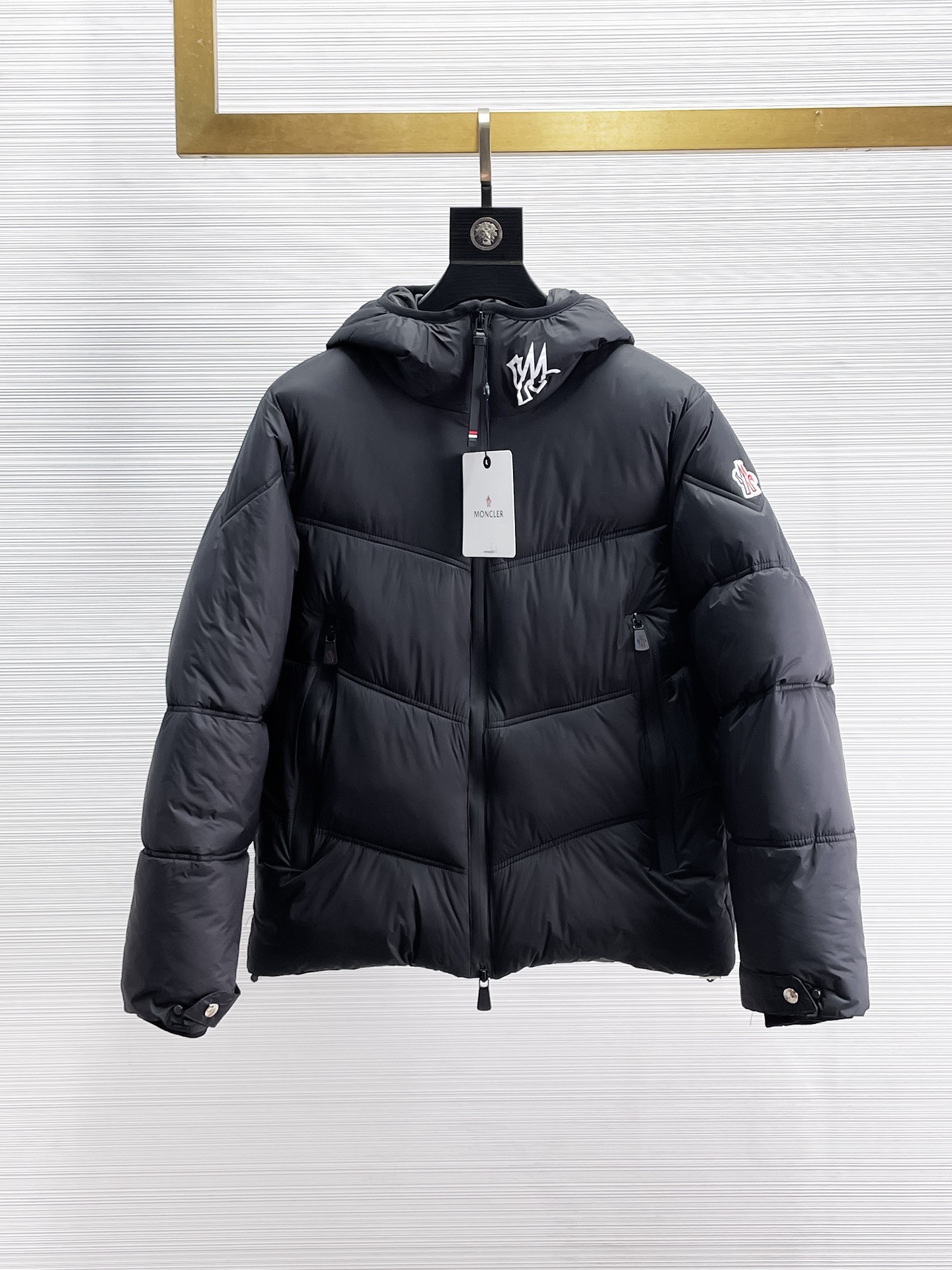 【MONCLER】モンクレール 2025 新しいコットンコート超ホット刺繍炎フード付きジャケット 男女兼用