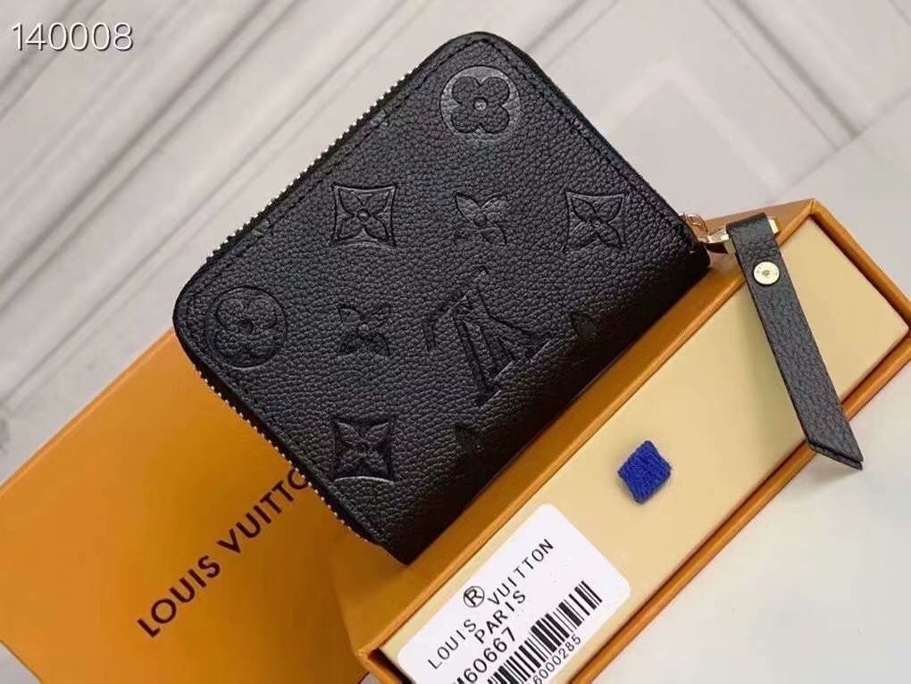 LOUIS VUITTON ルイヴィトン ファスナー付き財布 11*8*1cm