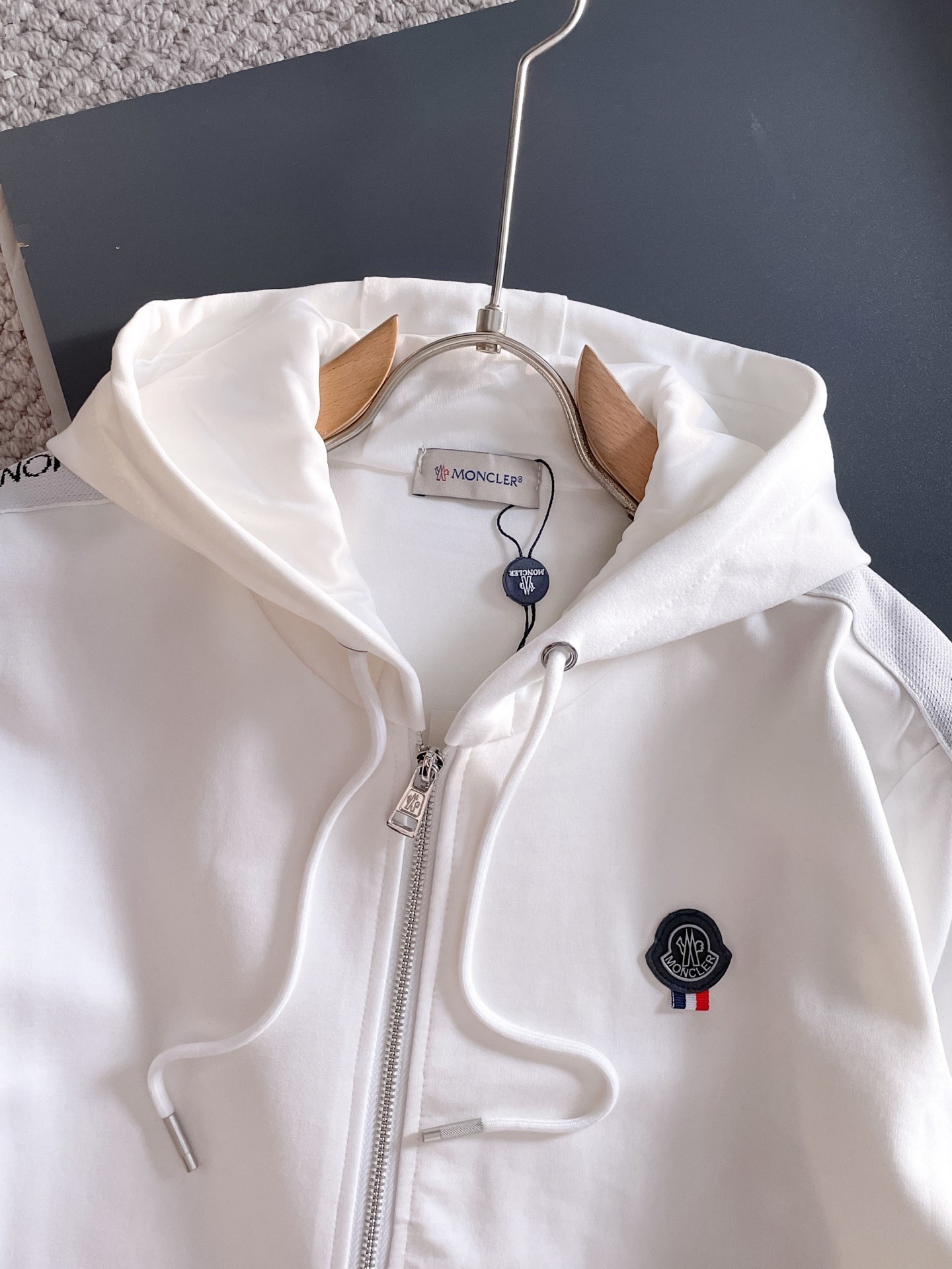 【MONCLER公式旗艦店】モンクレール 上下セット セットアップ ご好評に付き再入荷！
