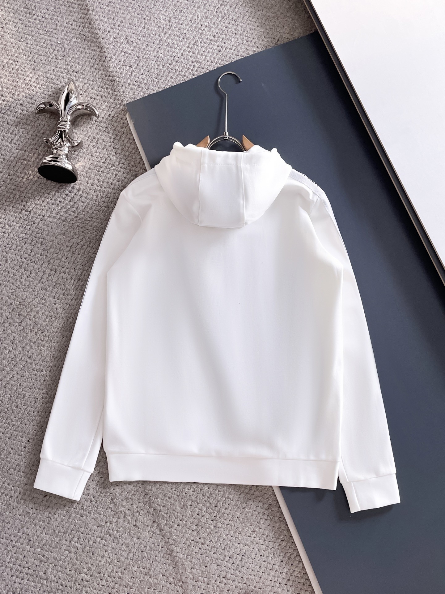 【MONCLER公式旗艦店】モンクレール 上下セット セットアップ ご好評に付き再入荷！