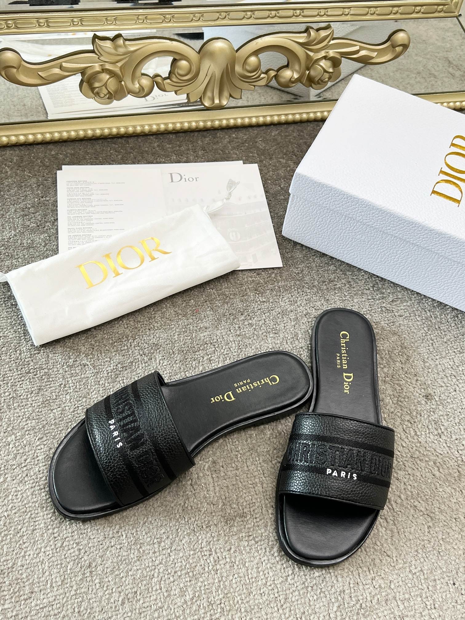 【カジュアルで上品♪】DIOR Dway スライド サンダル