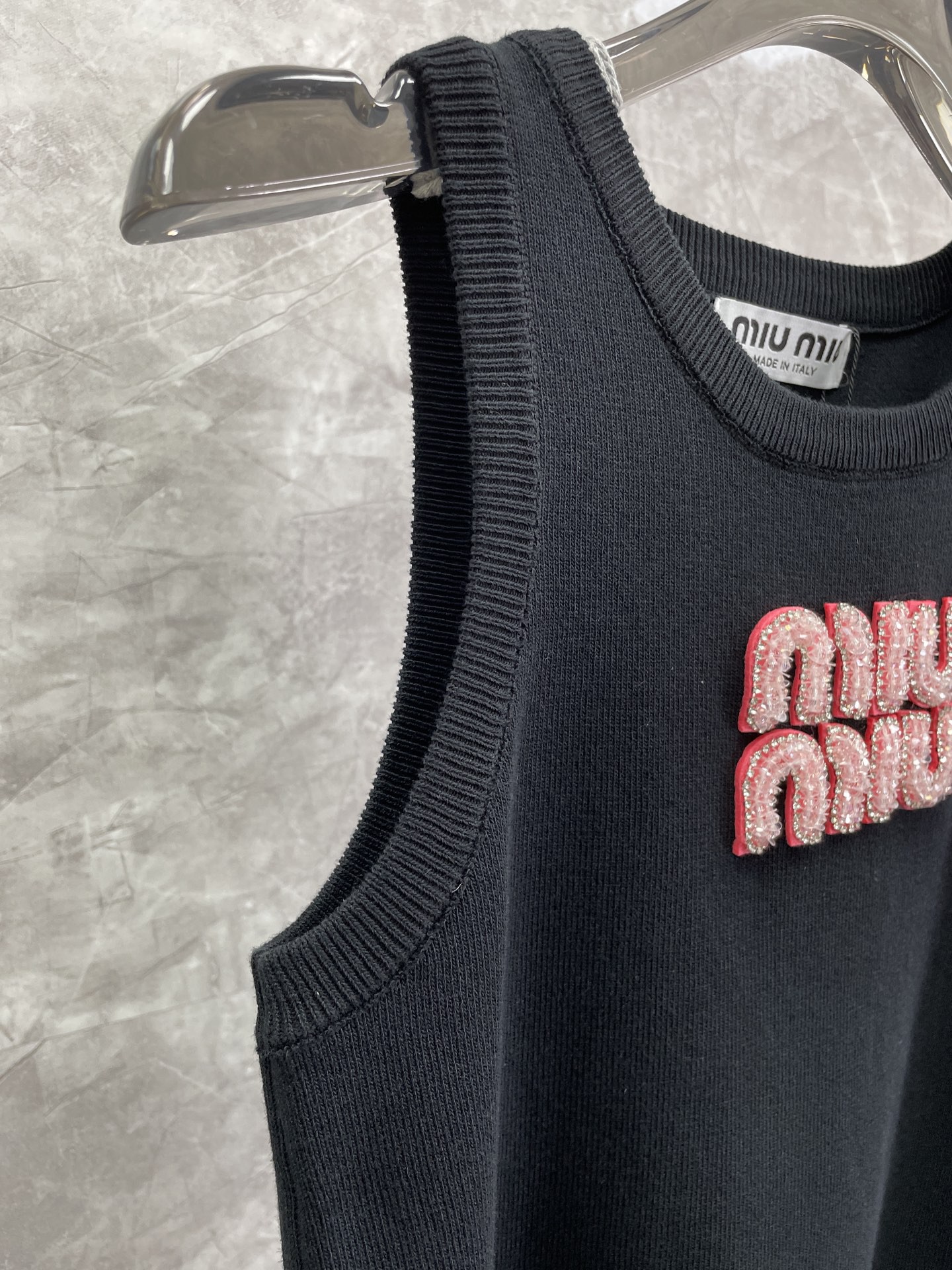 【MIU MIU】ニットベスト 