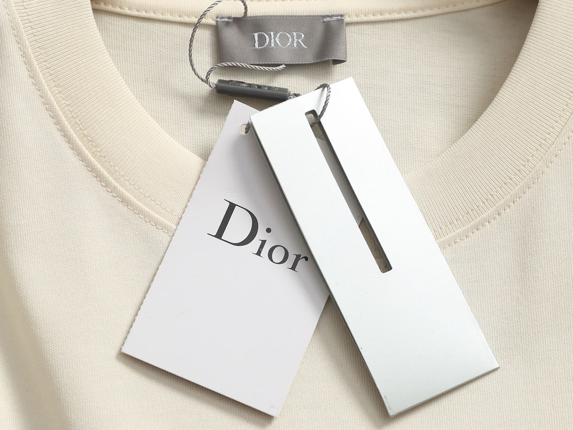【DIOR】半袖 T シャツ