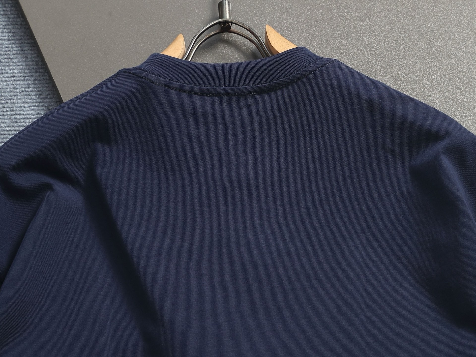 【DIOR】半袖 T シャツ