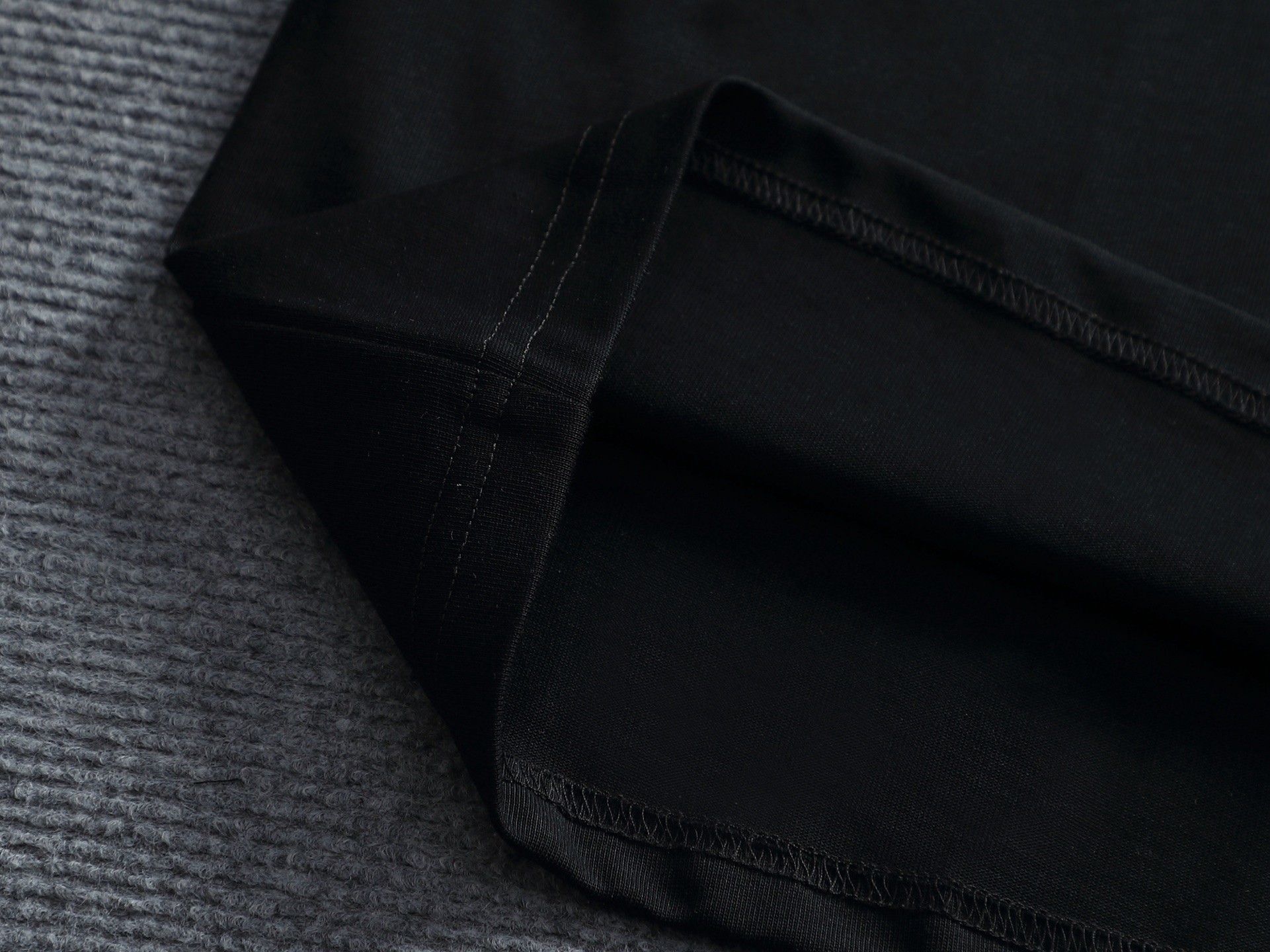 【LOUIS VUITTON】半袖 T シャツ