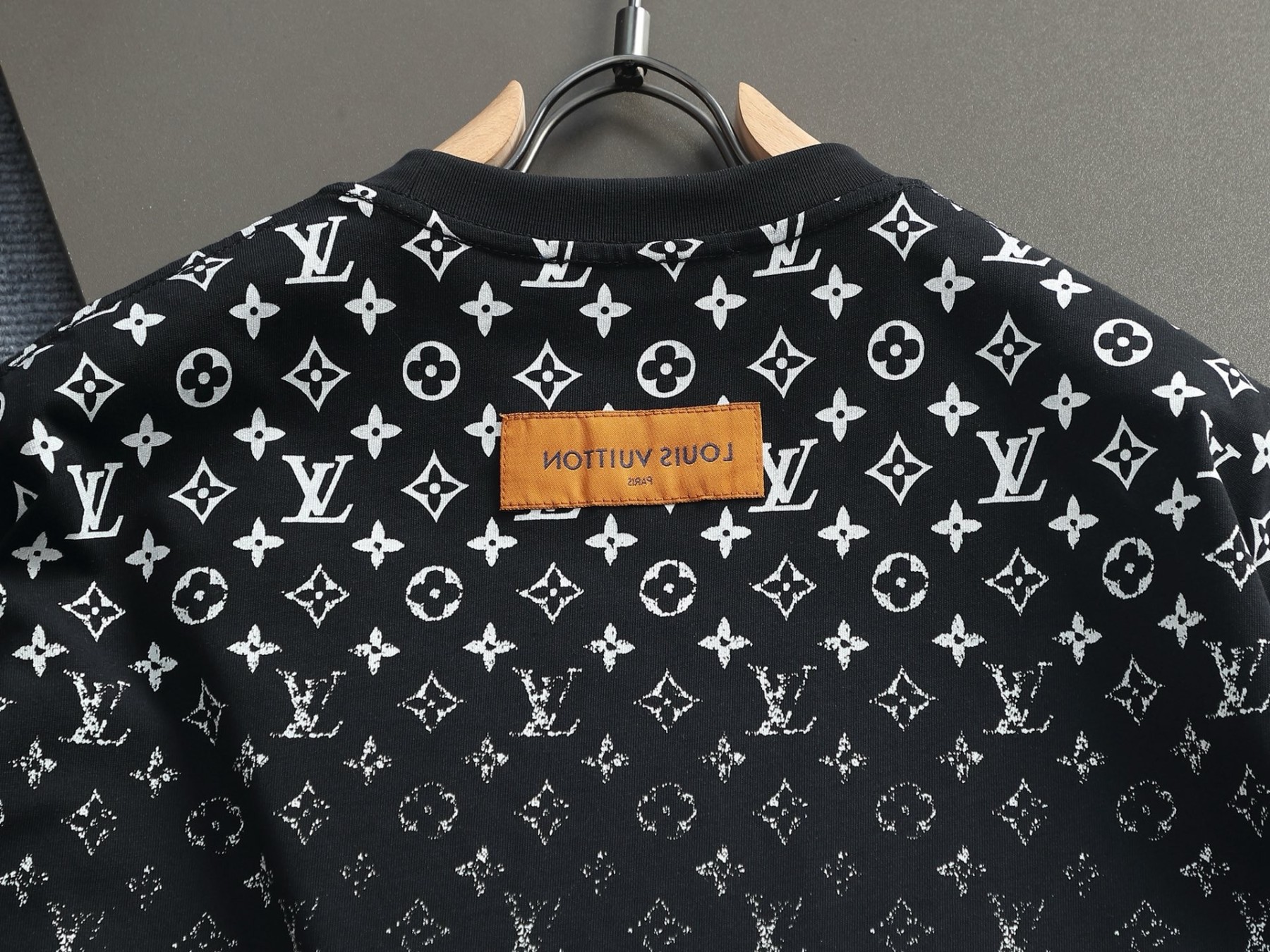 【LOUIS VUITTON】半袖 T シャツ