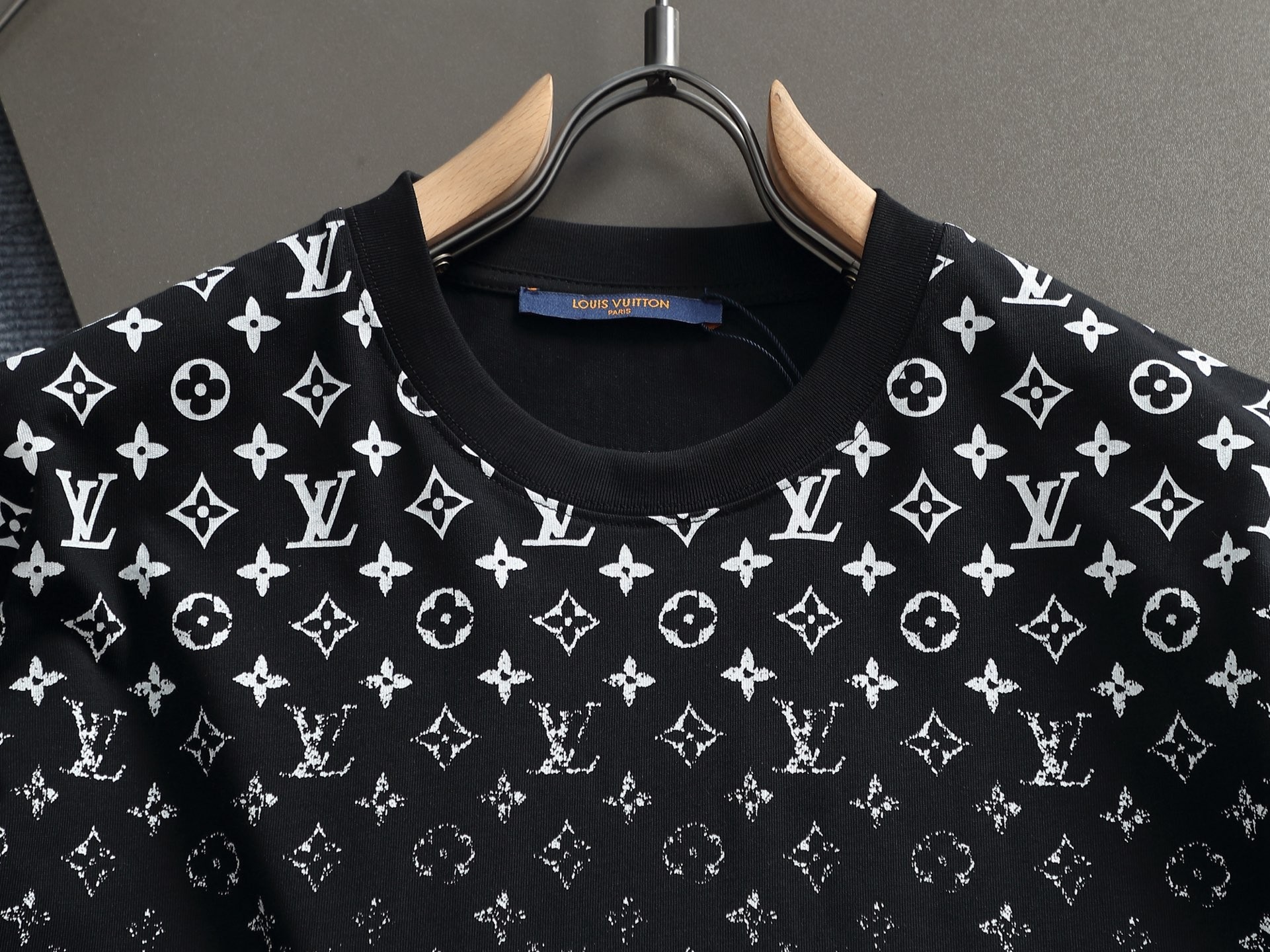 【LOUIS VUITTON】半袖 T シャツ