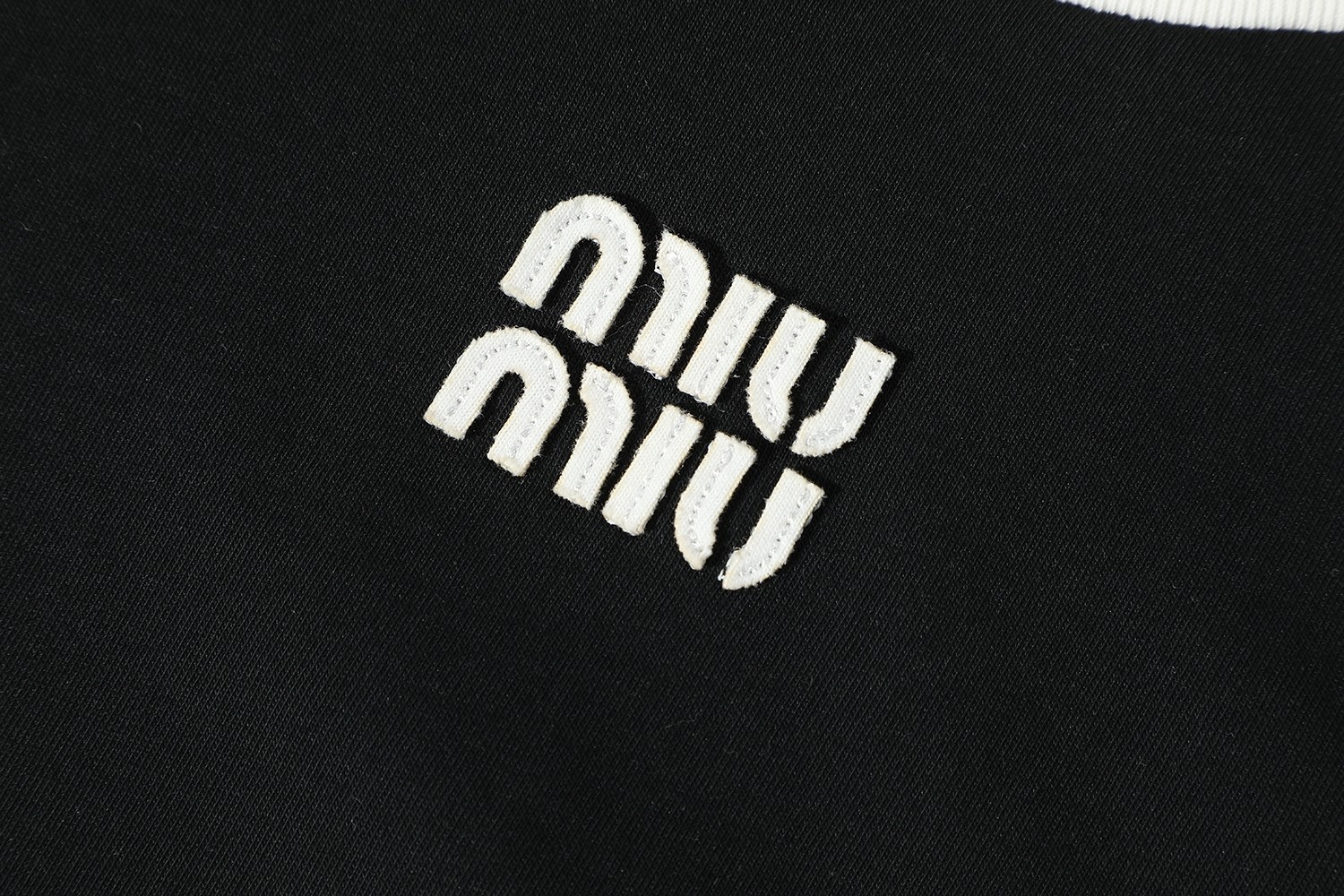 【MIU MIU】半袖 T シャツ
